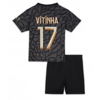 Paris Saint-Germain Vitinha Ferreira #17 Tredjedraktsett Barn 2023-24 Kortermet (+ Korte bukser)